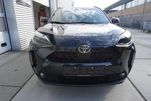 Toyota YARIS Cross 1.5 Hybrid 115 Business Plus |Navi|Carplay|PDC V+A|Dodehoek|Stoel en stuurverw.|