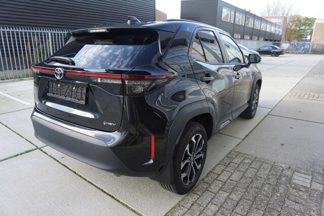 Toyota YARIS Cross 1.5 Hybrid 115 Business Plus |Navi|Carplay|PDC V+A|Dodehoek|Stoel en stuurverw.|