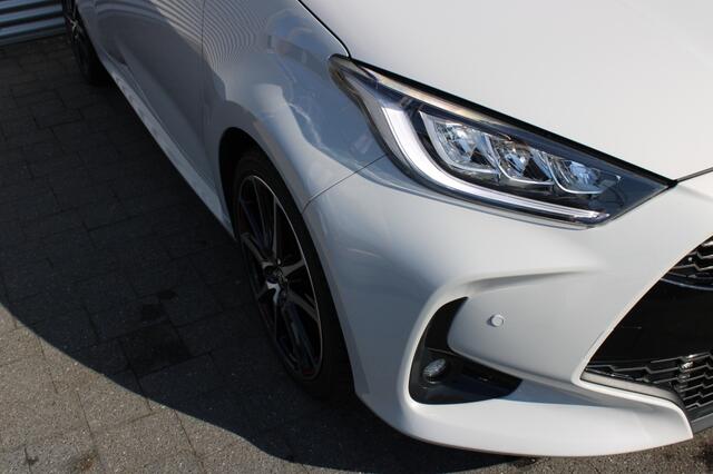 Toyota YARIS 1.5 Hybrid 130pk! GR Sport | Navi | PDC | Stoel -/ Stuurwielverw