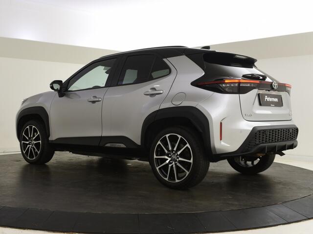 Toyota YARIS Cross 1.5 Hybrid GR Sport | Stuur en Stoelverwarming | BLIS | PDC V+A