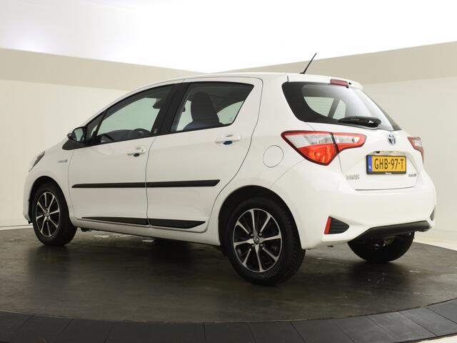 Toyota YARIS 1.5 Hybrid Design | Stoelverwarming | LM Velgen | All Seasons