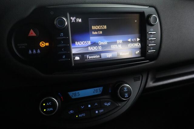 Toyota YARIS 1.5 Hyb. Active | Geen import | Cruise control | Climate control