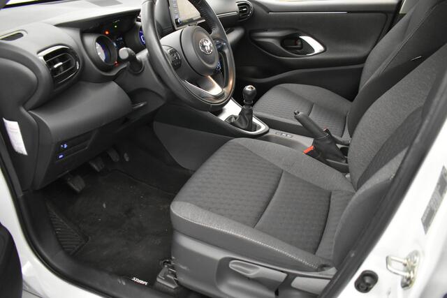 Toyota YARIS 1.5 VVT-i Dynamic Camera Navi Carplay Parelmoer lak