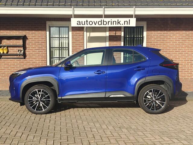 Toyota YARIS Cross 1.5 Hybrid First Ed. CAMERA / LAGE KM