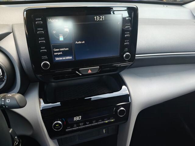 Toyota YARIS Cross 1.5 Hybrid First Ed. CAMERA / LAGE KM