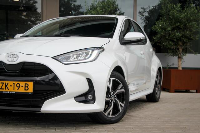 Toyota YARIS 1.5 Hybrid 115 First Edition