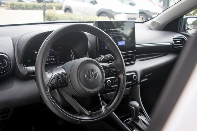 Toyota YARIS 1.5 Hybrid 115 First Edition