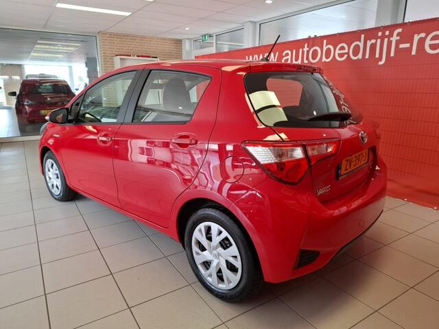 Toyota YARIS 1.5 Hybride Active, Navigatie, Camera, 12 mnd Bovag garantie