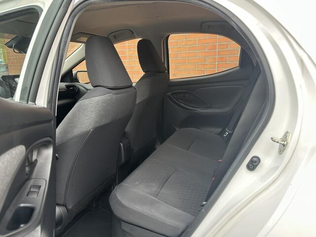 Toyota YARIS 1.5 Hybride Dynamic Carplay Clima Camera