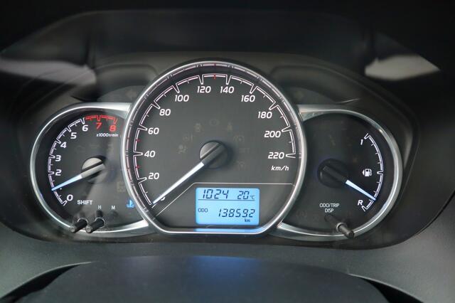 Toyota YARIS 1.0 VVT-i Comfort | dealer oh. | oh. boekje | 4 nw All-seasons