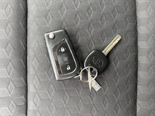 Toyota YARIS 1.5 Hyb. Active