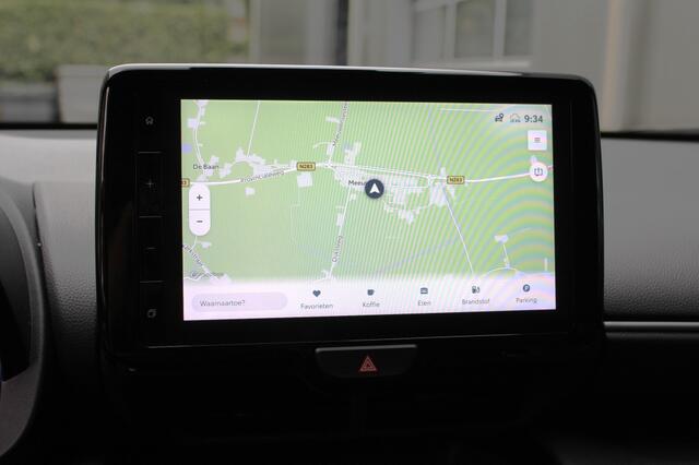 Toyota YARIS Cross 1.5 Hybrid Team D PDC / Stoelverwarming / Navigatie / BSM