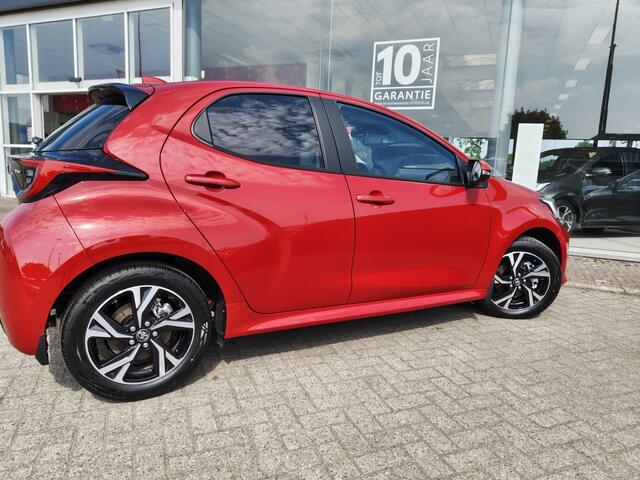 Toyota YARIS 1.5 Hybrid 115 Style | Sensoren v/a | Android Auto | Stu