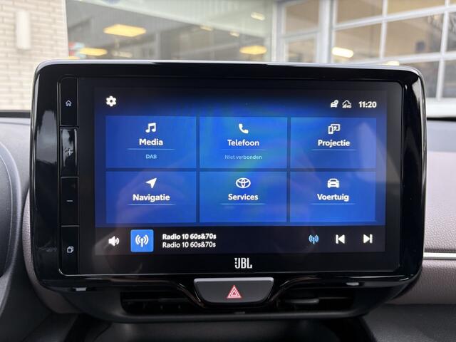 Toyota YARIS Cross 1.5 Hybrid Executive | HUD | JBL | Trekhaak | Stoelverwarming |