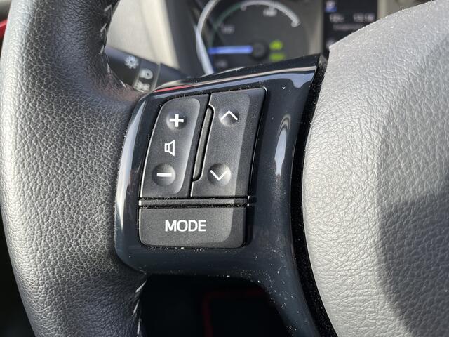 Toyota YARIS 1.5 Hybrid Design Red *Met fietsendragerbeugel!*