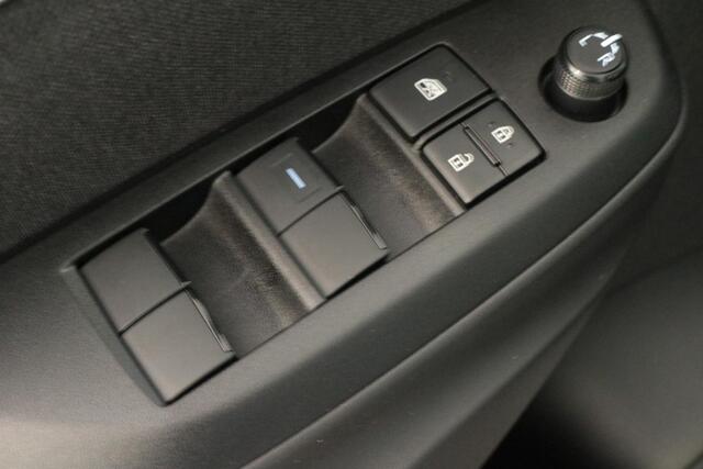 Toyota YARIS Cross 1.5 Hybrid 116 Active Limited , Lichtmetalen velgen, All season banden