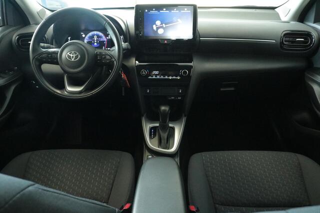 Toyota YARIS Cross 1.5 Hybrid 116 Active Limited, All Season banden , Lichtmetalen velgen