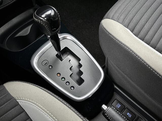 Toyota YARIS 1.5 Hybrid Bi-Tone