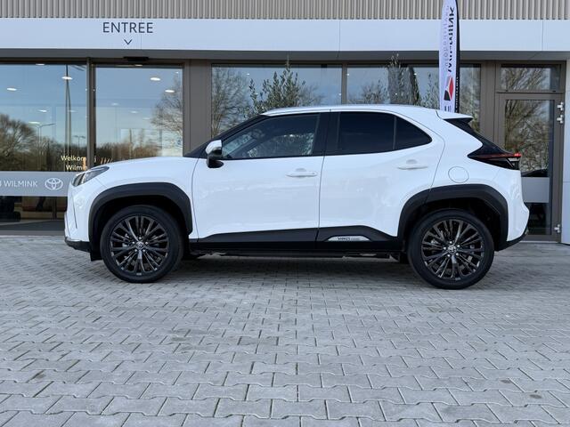 Toyota YARIS Cross 1.5 Hybrid Adventure | JBL | Blindspot | Parkeersensoren V+A