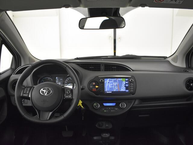 Toyota YARIS 1.5 Hybrid Active | Navigatie | Lane Assist | LMV