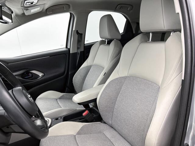 Toyota YARIS 1.5 Hybrid Executive Limited | Stoelverwarming | Achteruitrijcamera | Navigatie