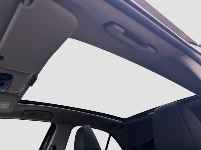 Toyota YARIS Cross 1.5 Hybrid Executive | Pano | Leder | Keyless