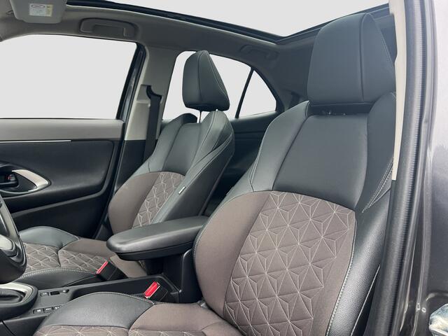 Toyota YARIS Cross 1.5 Hybrid Executive | Pano | Leder | Keyless