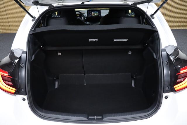 Toyota YARIS 1.5 Hybrid Executive | Adaptive-cruise | Afneembare Trekhaak | Camera | Clima | Leder | Keyless | Navigatie | Apple Carplay & Android Auto | Stoelverwarming | Dodehoekdetectie