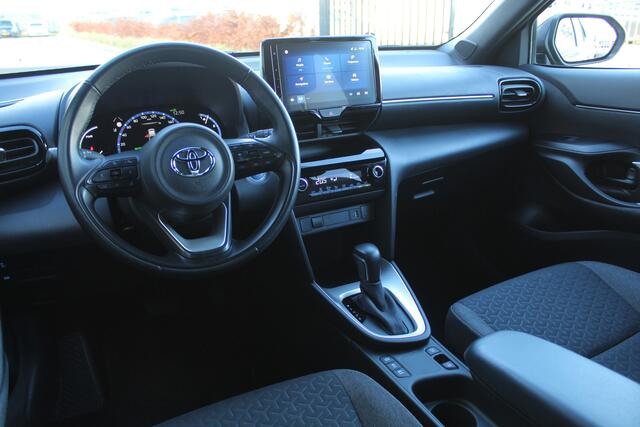 Toyota YARIS Cross 1.5 Hybrid Dynamic | Rijklaar | Trekhaak | Apple/Android | Keyless | LED | Navi | Camera | NL-auto | Dealer onderhouden