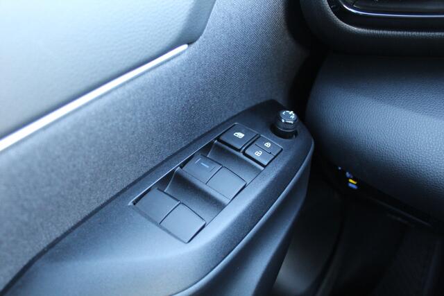 Toyota YARIS Cross 1.5 Hybrid Dynamic | Rijklaar | Trekhaak | Apple/Android | Keyless | LED | Navi | Camera | NL-auto | Dealer onderhouden