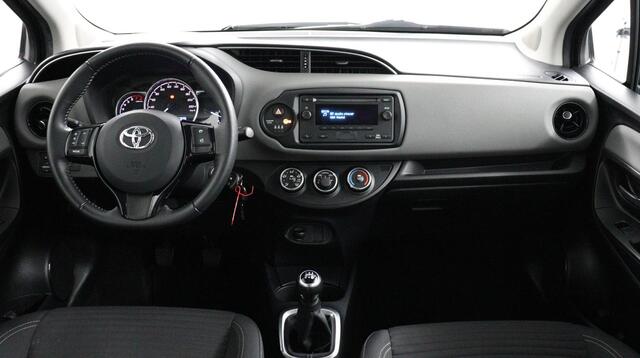 Toyota YARIS 1.0 VVT-i Comfort | Cruise Control | Airco | All seasons |