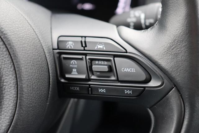 Toyota YARIS Cross 1.5 Hybrid 115 Dynamic Limited, Apple Carplay, Android Auto, Stoel, Stuurverwarming, Parkeersensoren, Parkeercamera, Keyless Entry.