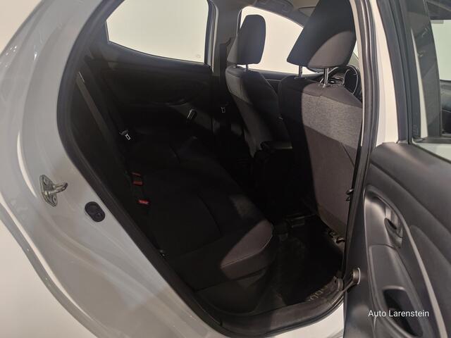 Toyota YARIS 1.5 Hybrid 116pk Active 5 Drs Carplay / A.Camera / Climate C./ Winter Pack