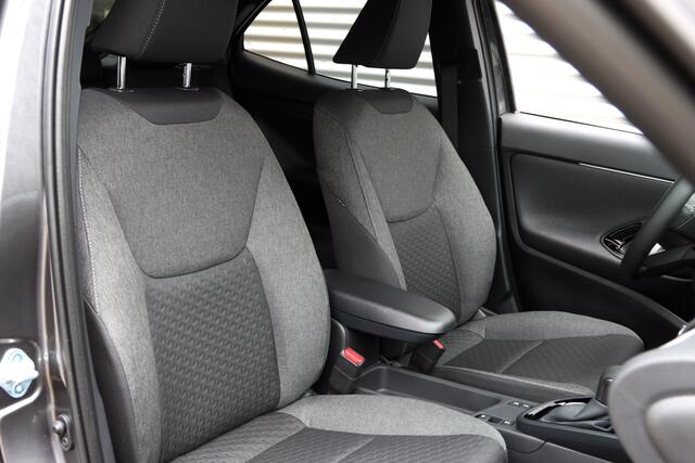 Toyota YARIS Cross 1.5 Hybrid 130 Team-Player NIEUW Safety+ Winter-Pakket