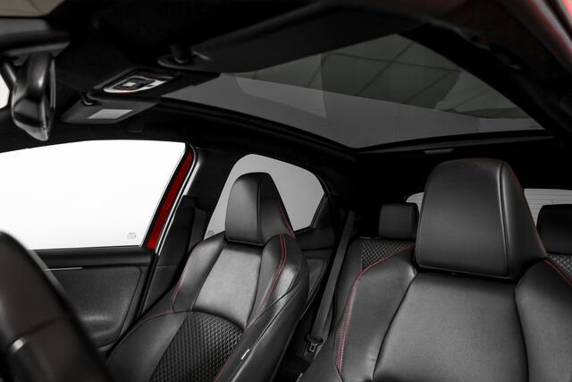 Toyota YARIS 1.5 Hybrid Executive | Pano | Adapt. Cruise | Head-up | JBL | Camera | App. Connect | ECC | DAB | Afn. Trekhaak | LM 17" |