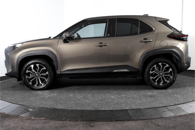 Toyota YARIS Cross 1.5 Hybrid Dynamic - Automaat | Winterpakket | Trekhaak | Dig. Cockpit | Adapt. Cruise | PDC | Camera | NAV + App. Connect | ECC | DAB | LM 17" |