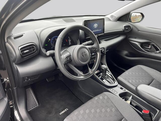 Toyota YARIS 1.5 Hybrid Black edition 115pk | Stoel en Stuur verwarming.