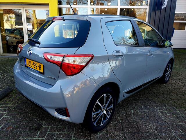 Toyota YARIS 1.5 Hybrid Team D All-in prijs!