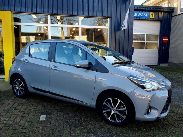 Toyota YARIS 1.5 Hybrid Team D All-in prijs!