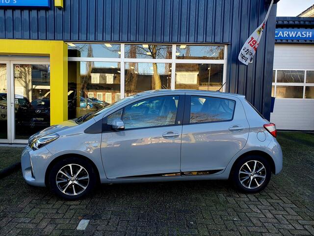 Toyota YARIS 1.5 Hybrid Team D All-in prijs!