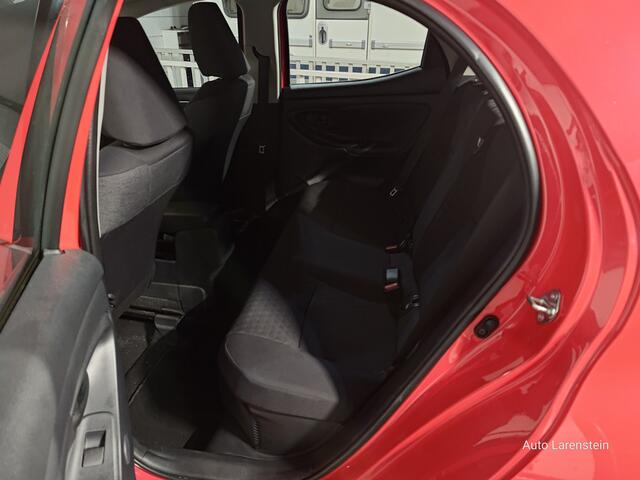 Toyota YARIS 1.5 Hybrid 116pk Dynamic 5 Drs Navi / Adapt.Cruise C,/ A.Cam./ Head-up