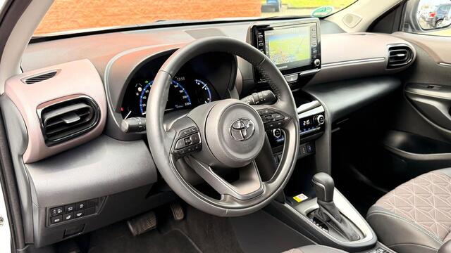 Toyota YARIS Cross 1.5 Hybrid Executive AWD + 360 CAMERA / DODEHOEKDETECIE / TREKHAAK