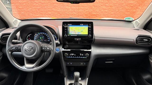 Toyota YARIS Cross 1.5 Hybrid Executive AWD + 360 CAMERA / DODEHOEKDETECIE / TREKHAAK