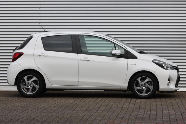 Toyota YARIS 1.5 Hybrid Trend Navi / Camera