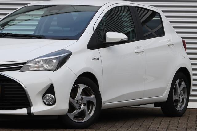 Toyota YARIS 1.5 Hybrid Trend Navi / Camera