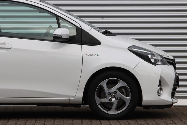 Toyota YARIS 1.5 Hybrid Trend Navi / Camera