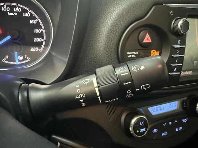 Toyota YARIS 1.5 Hybrid Active