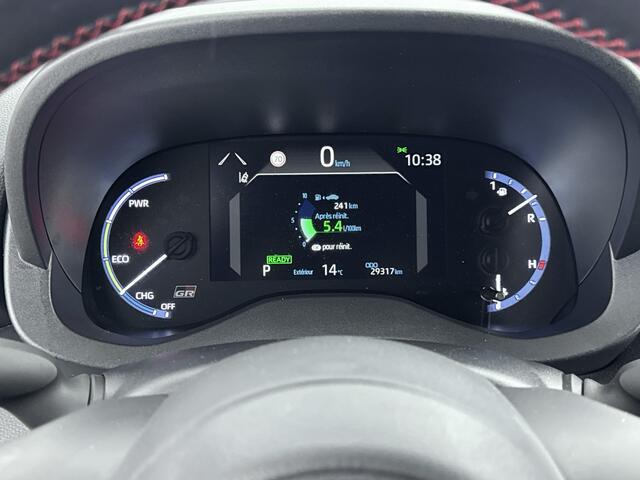 Toyota YARIS Cross 1.5 Hybrid GR Sport | blind spot | Parkeersensoren voor en achter | Elektrische achterklep |