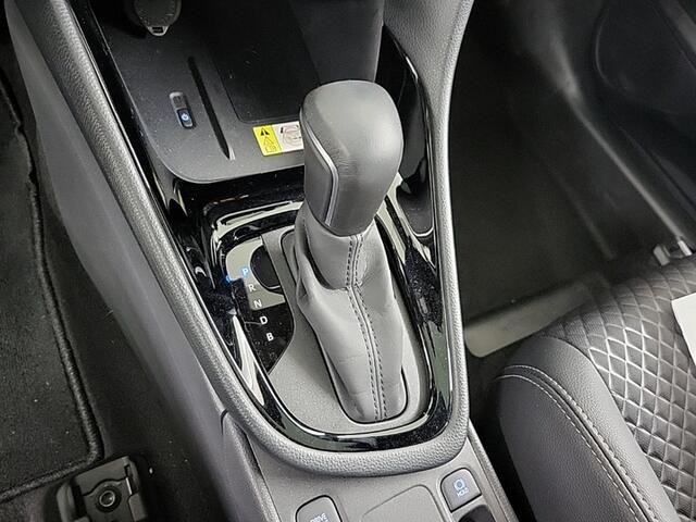 Toyota YARIS 1.5 Hybrid Executive PANO | TWO-TONE | H-LEER | HUD | ECC | NAVI