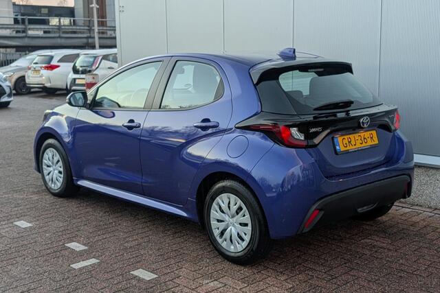 Toyota YARIS 1.5 Hybrid 115 Comfort Achteruitrijcamera, Navigatie met Apple Carplay & Android Auto